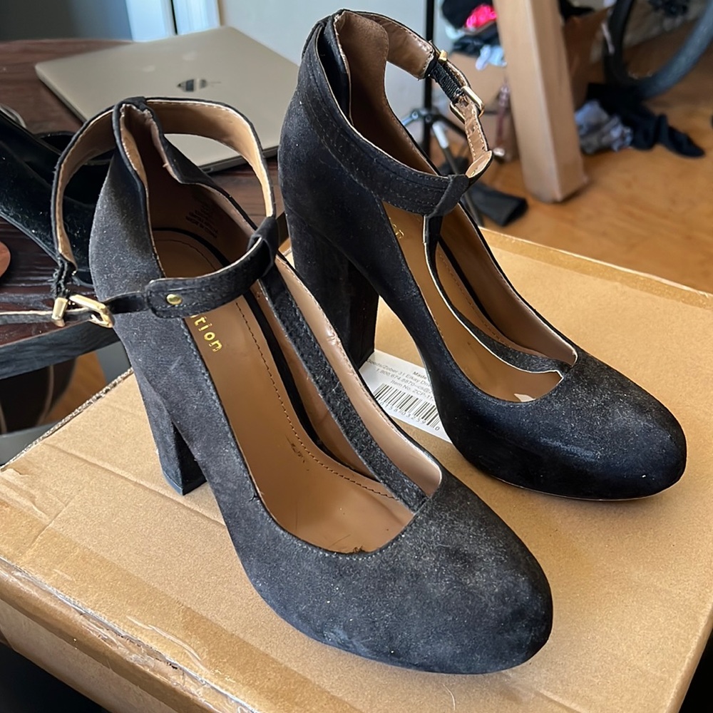 Black Suede Pumps 8.5